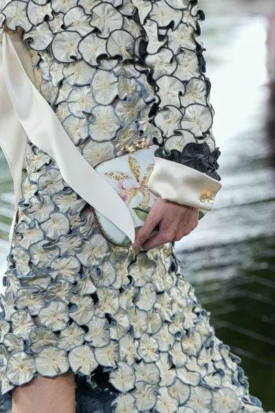 Look 53